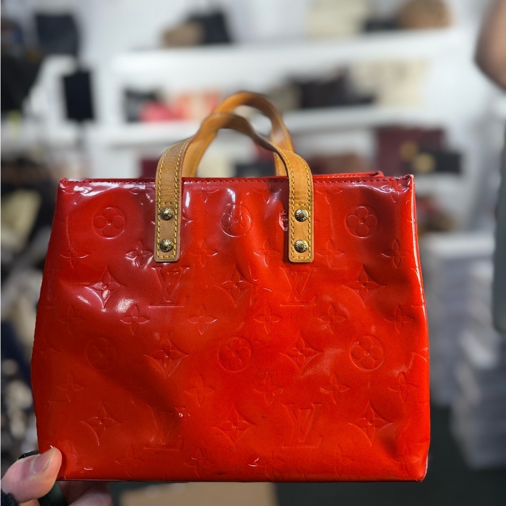 lv red vernis tote